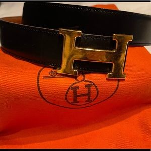 Authentic Hermes H Belt reversible Black and Tan with original belt sleeve.